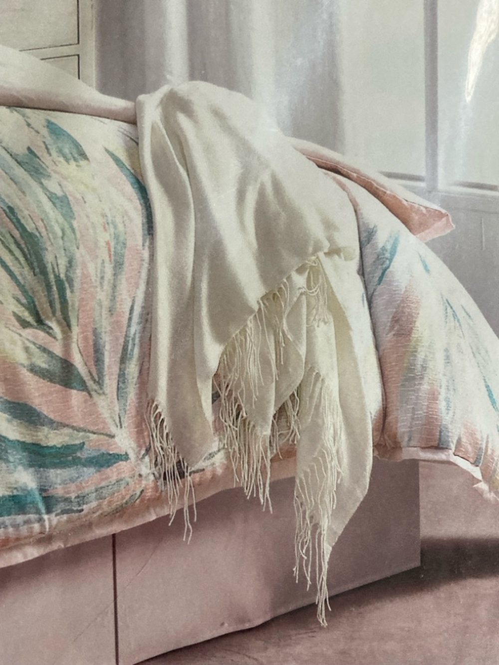 NWOT Havana Ivory Bedroom Comforter Throw